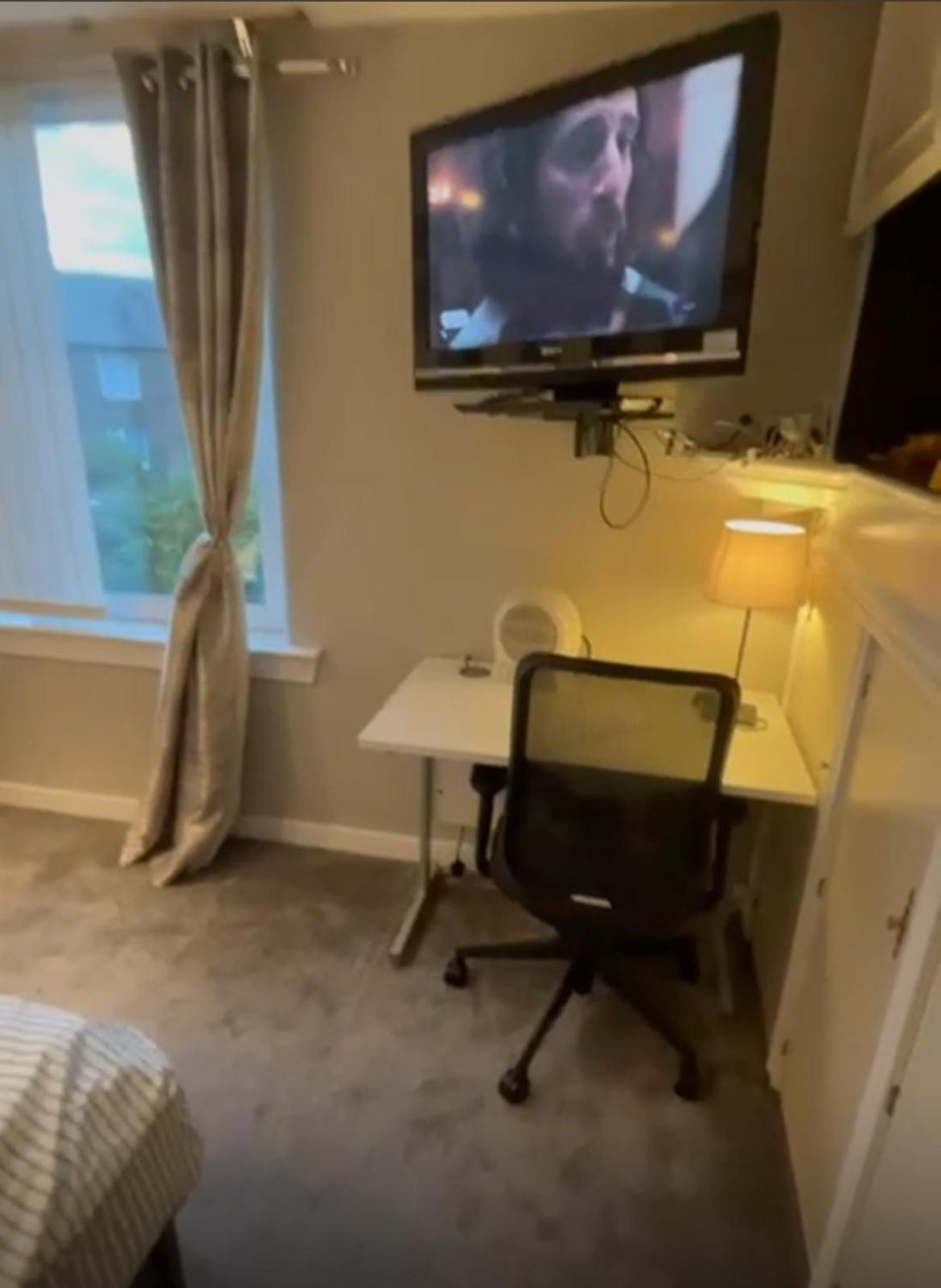 Room In A Home เอดินบะระ ภายนอก รูปภาพ